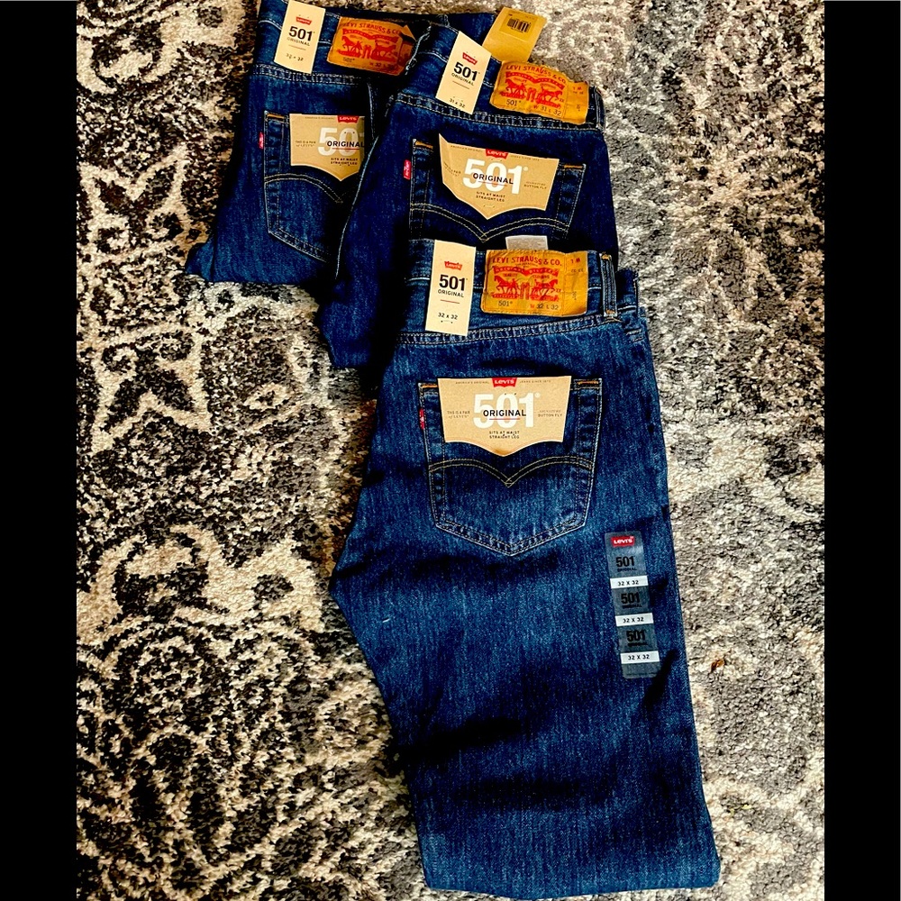 NWT! Levi 501 men’s Button fly jeans